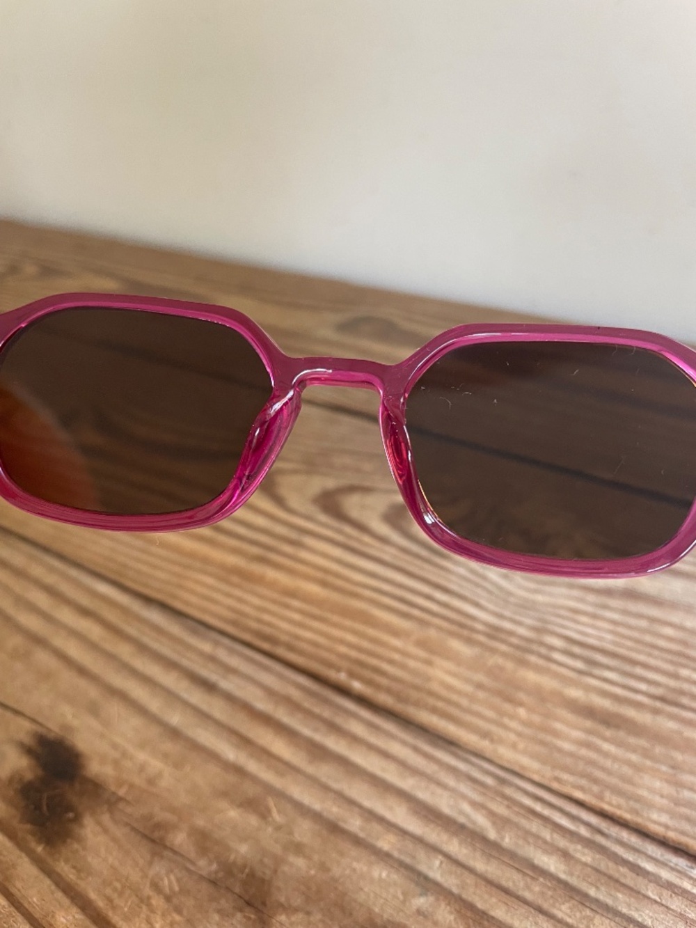 Foster Grant Pink Geometric Retro Sunglasses - Picture 7 of 8